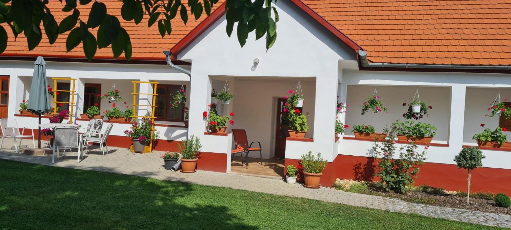 Guest House St. Mária Mariapocs Kültér fotó
