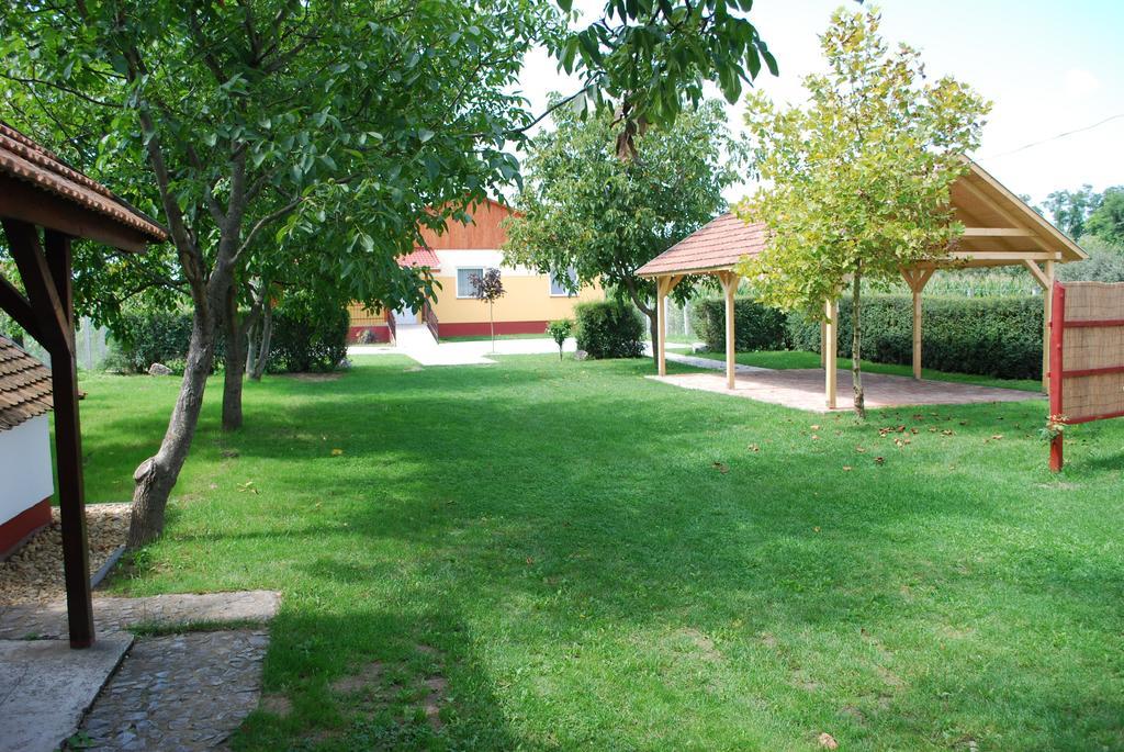 Guest House St. Mária Mariapocs Kültér fotó