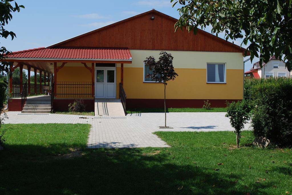 Guest House St. Mária Mariapocs Kültér fotó